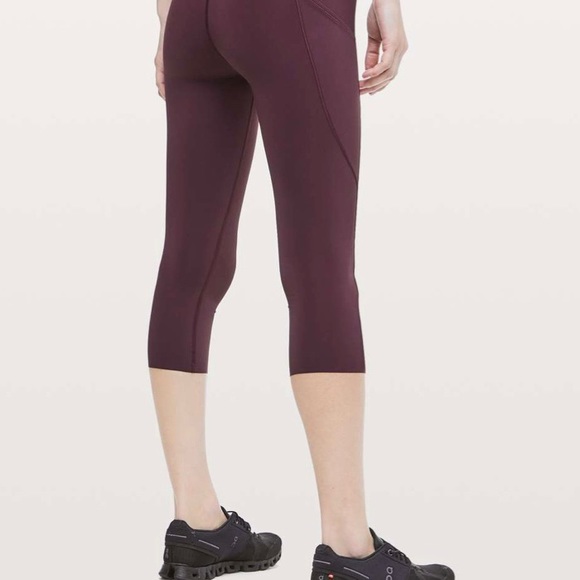 Lululemon Fast & Free Crop ll, Nulux 19”, EUC - Picture 5 of 7